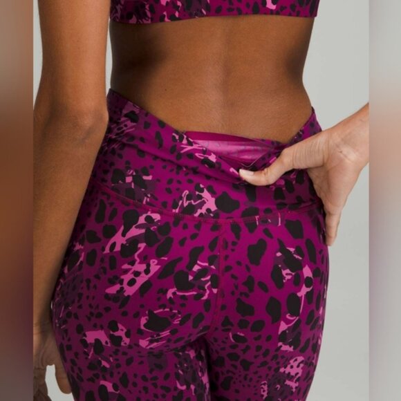 Lululemon Base Pace High-Rise Running Tight 25 size 8 in EUC - Picture 3 of 10